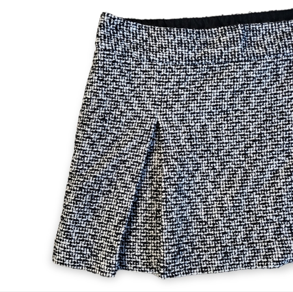 Express Tweed Pleated Mini Skirt size 12 Black & White